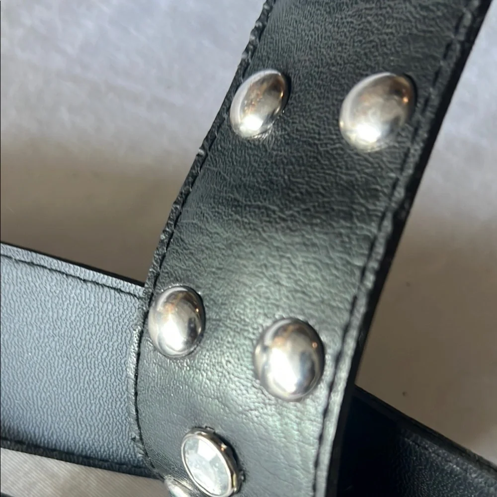 Source Unknown Black Leather Studded Belt